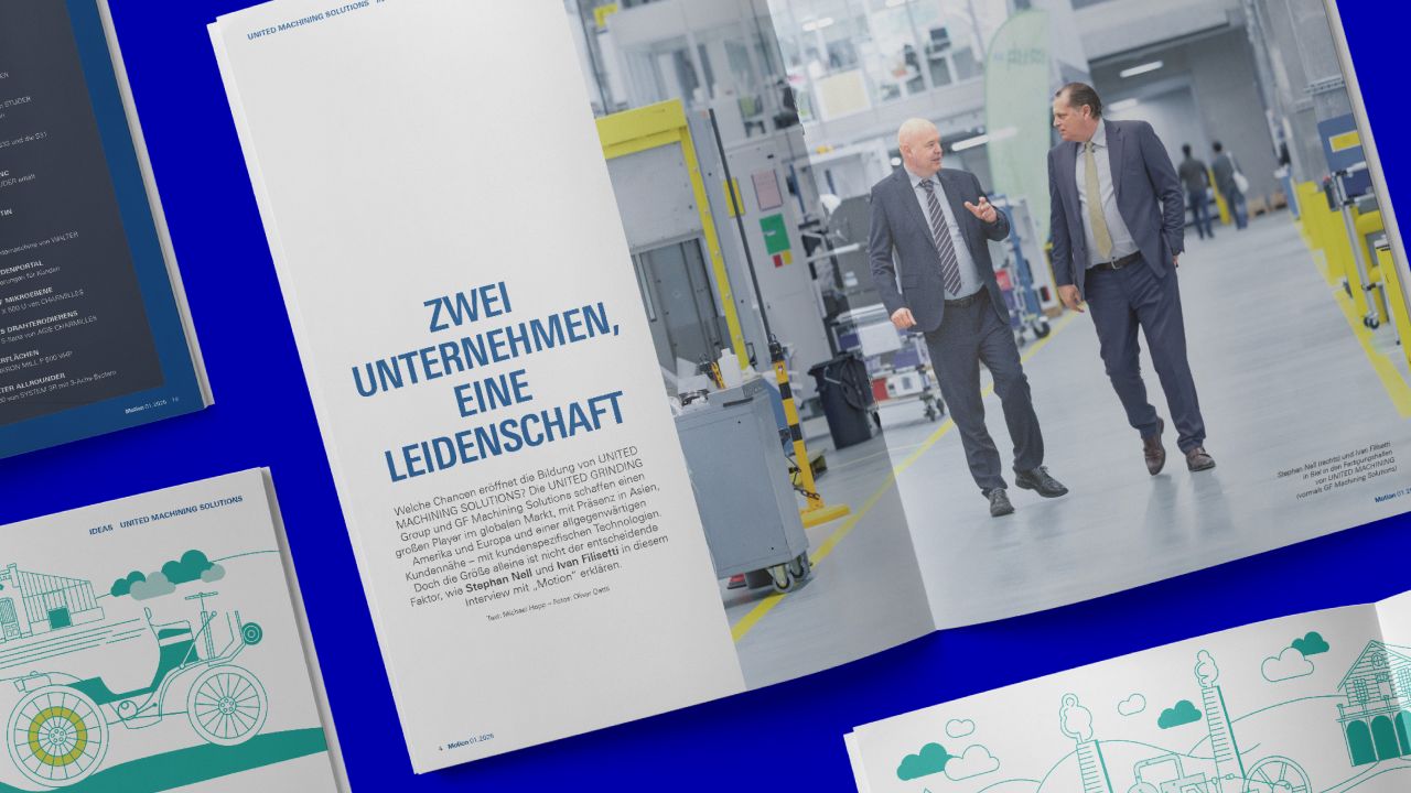 Doppelseite des Kundenmagazins "Motion" mit der Überschrift "Zwei Unternehmen, eine Leidenschaft" und einem Foto von zwei Geschäftsführern in einer Produktionshalle Doppelseite des Kundenmagazins "Motion" mit der Überschrift "Zwei Unternehmen, eine Leidenschaft" und einem Foto von zwei Geschäftsführern in einer Produktionshalle