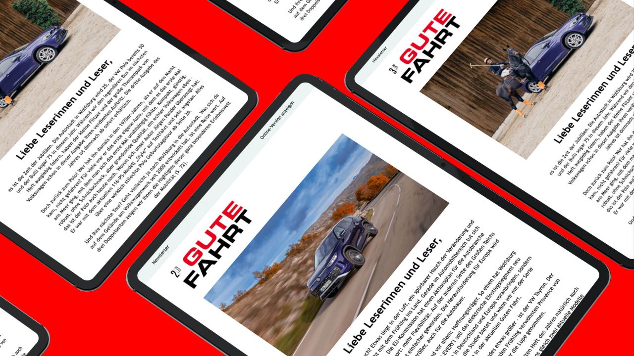 Darstellung von zwei Ausgaben des GUTE FAHRT Newsletters auf mehreren Tablets vor einem roten Hintergrund Darstellung von zwei Ausgaben des GUTE FAHRT Newsletters auf mehreren Tablets vor einem roten Hintergrund